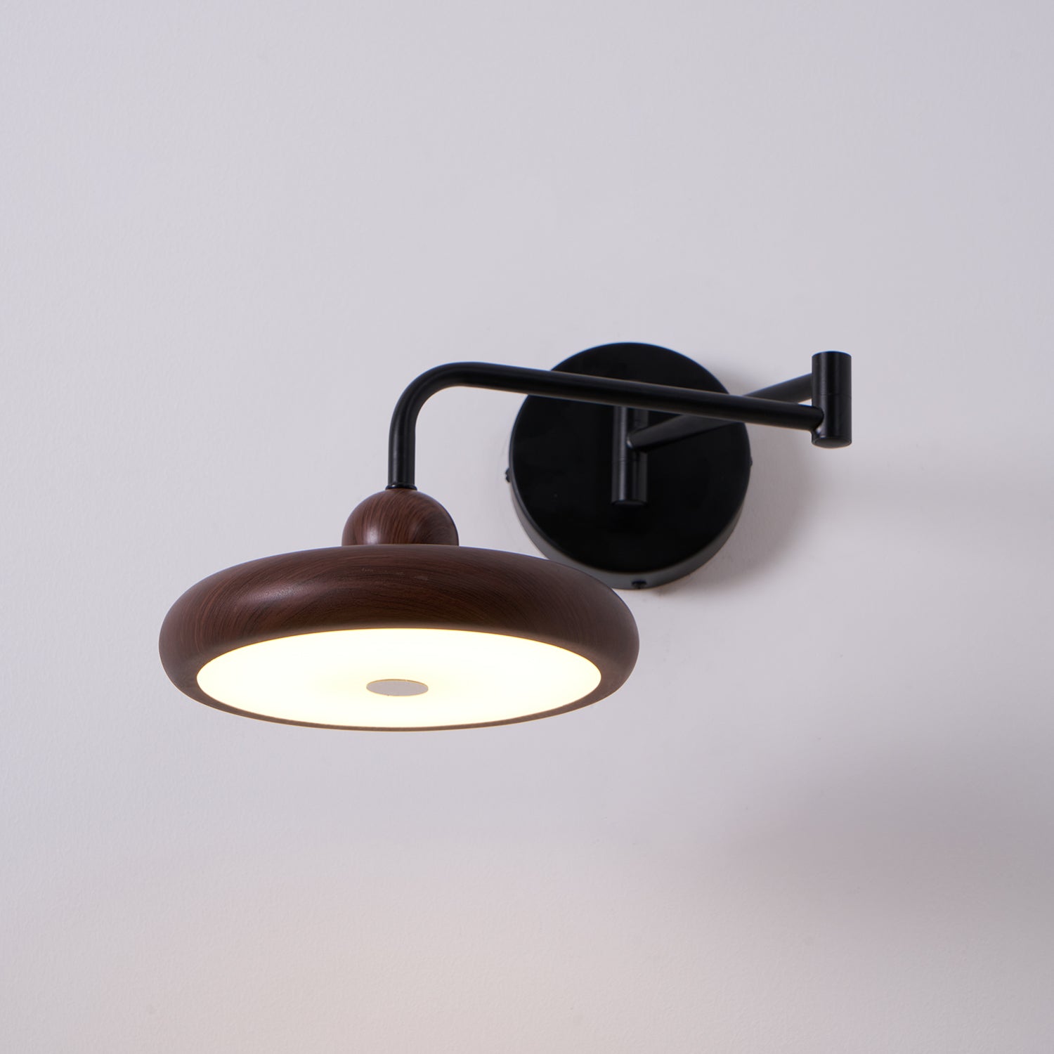 Nella Wooden Wall Light - Neutralighting