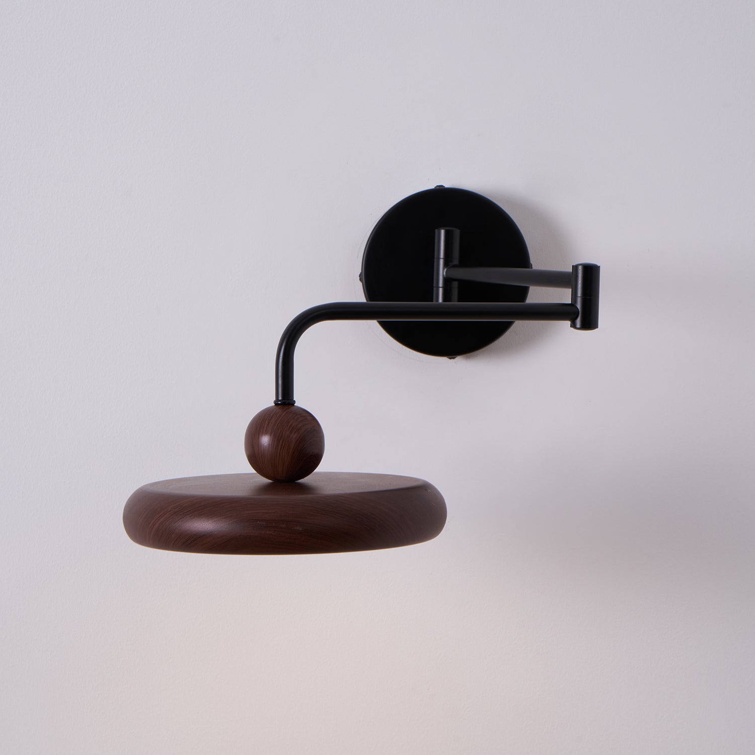 Nella Wooden Wall Light - Neutralighting