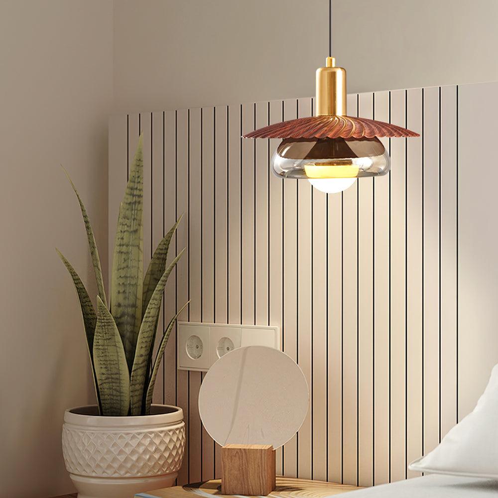 Elysor Brass and Glass Pendant Lamp - Neutralighting
