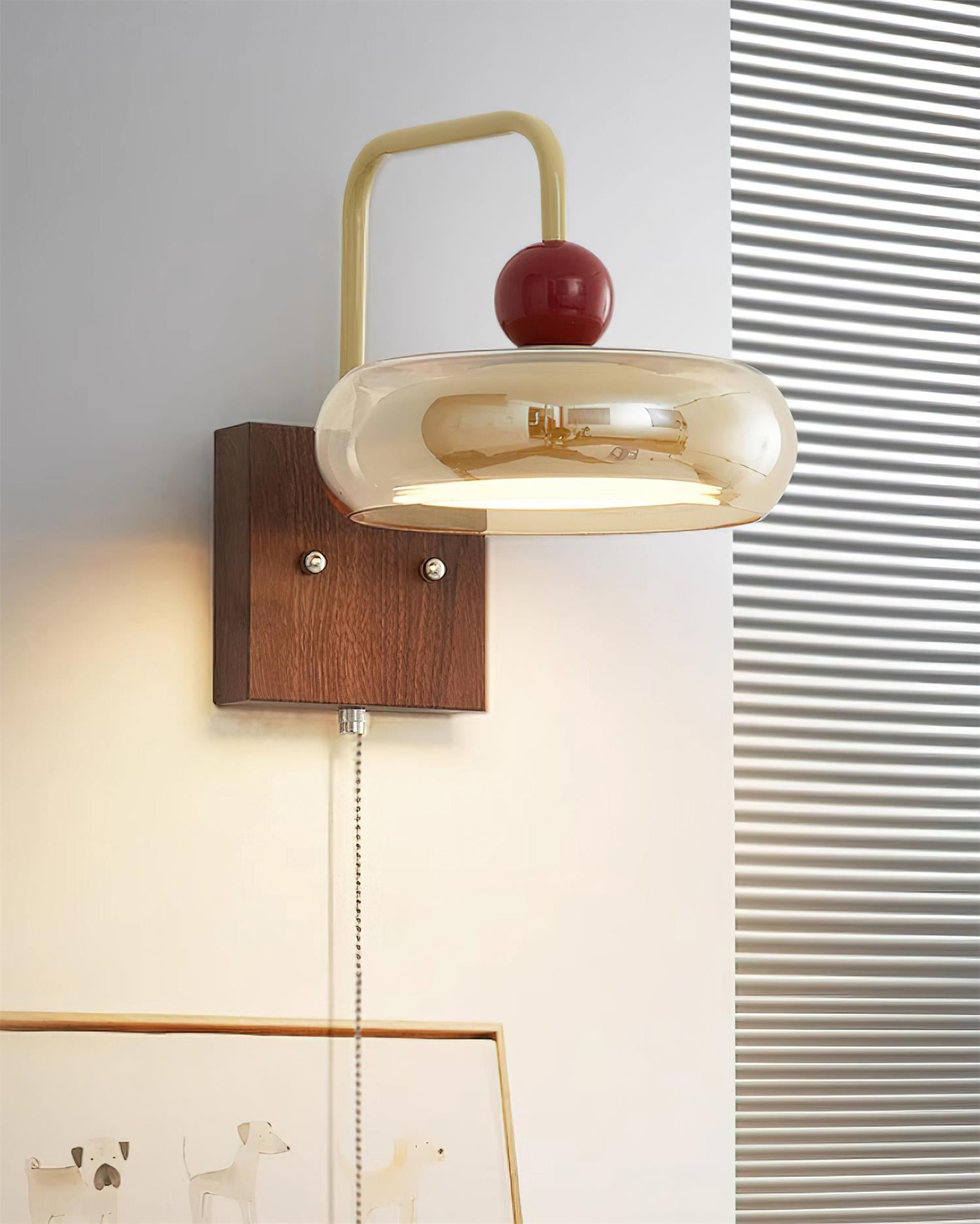 Eplio Retro Metal & Glass Wall Lamp - Neutralighting