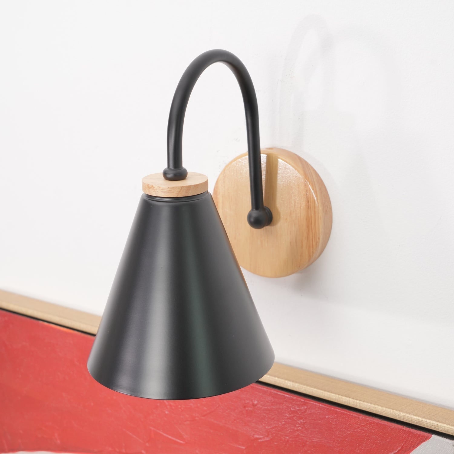 Sern Nordic Wood Wall Lamp - Neutralighting