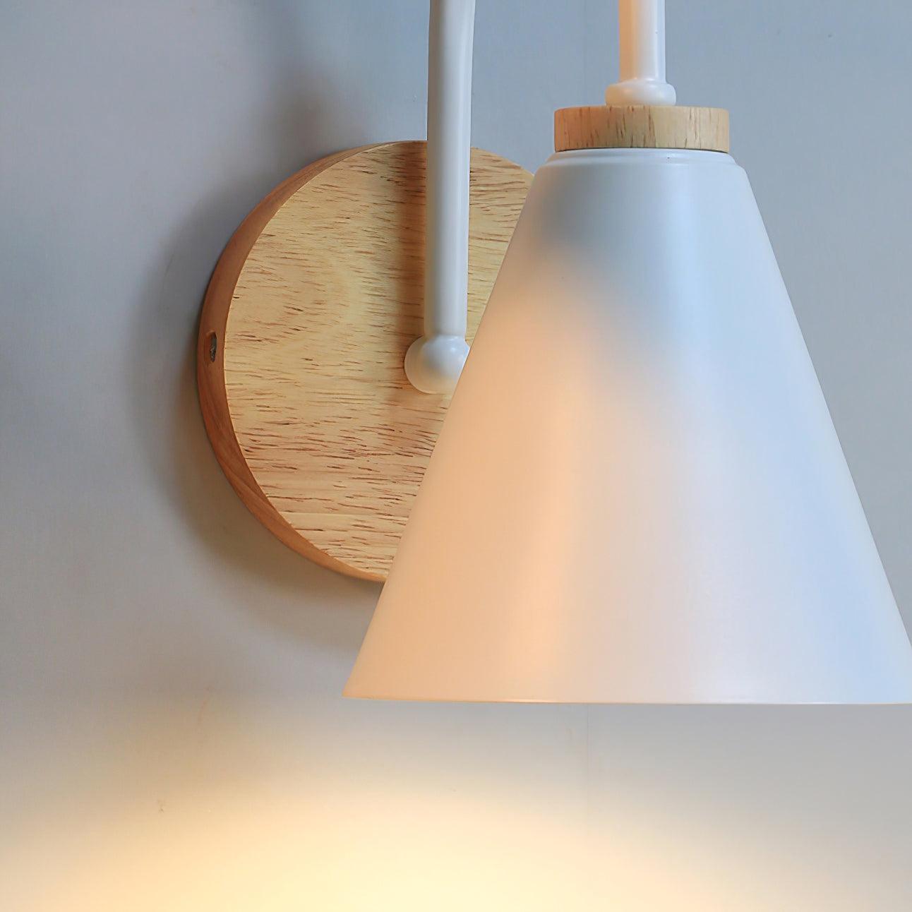 Sern Nordic Wood Wall Lamp - Neutralighting