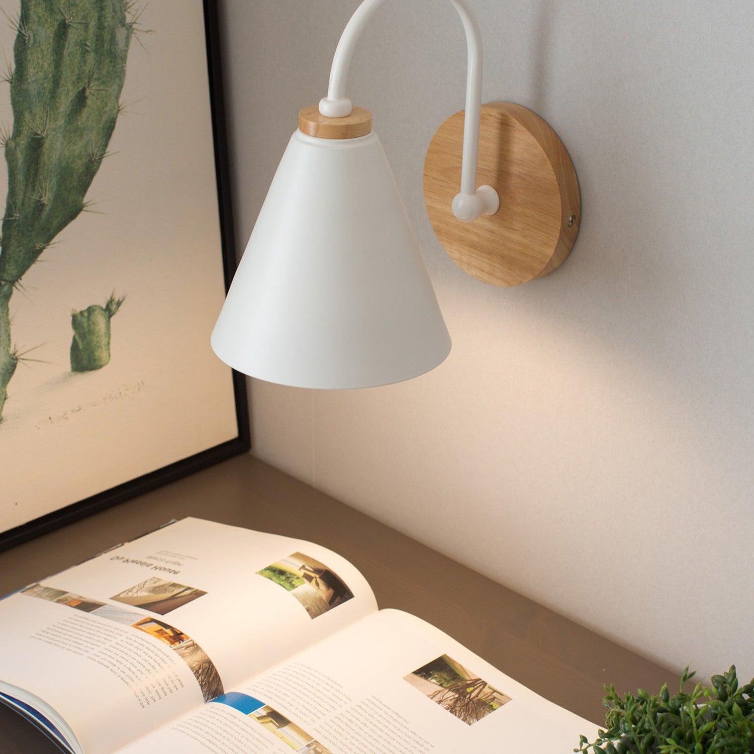 Sern Nordic Wood Wall Lamp - Neutralighting