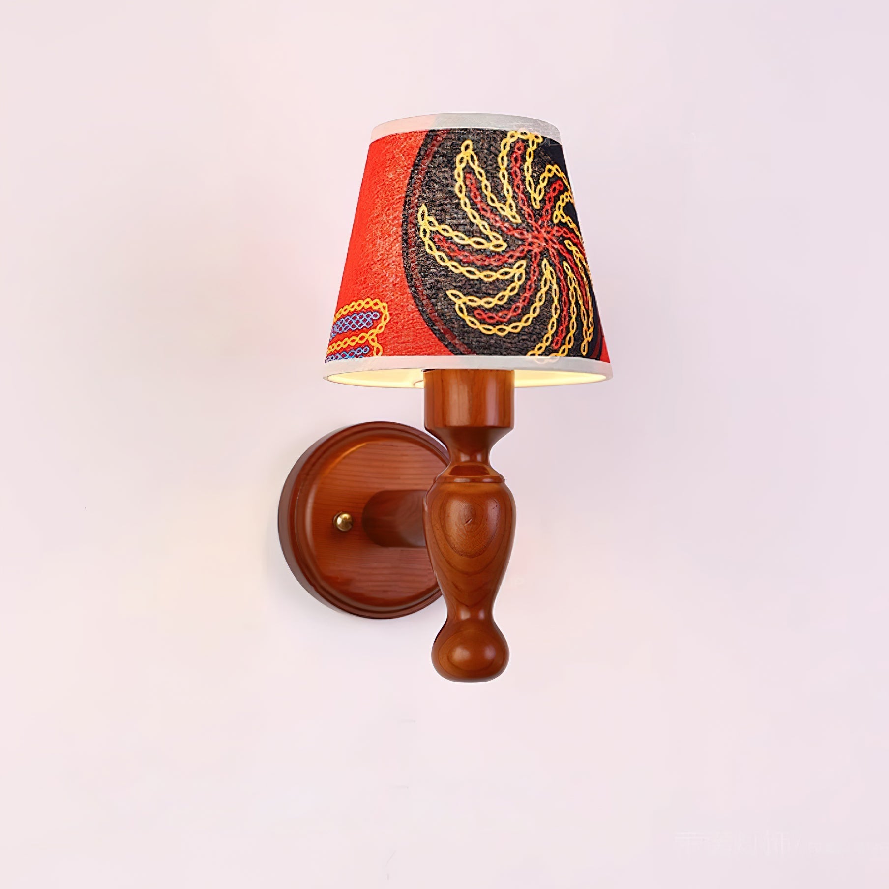 Mapleleaf Wooden Wall Lamp - Neutralighting