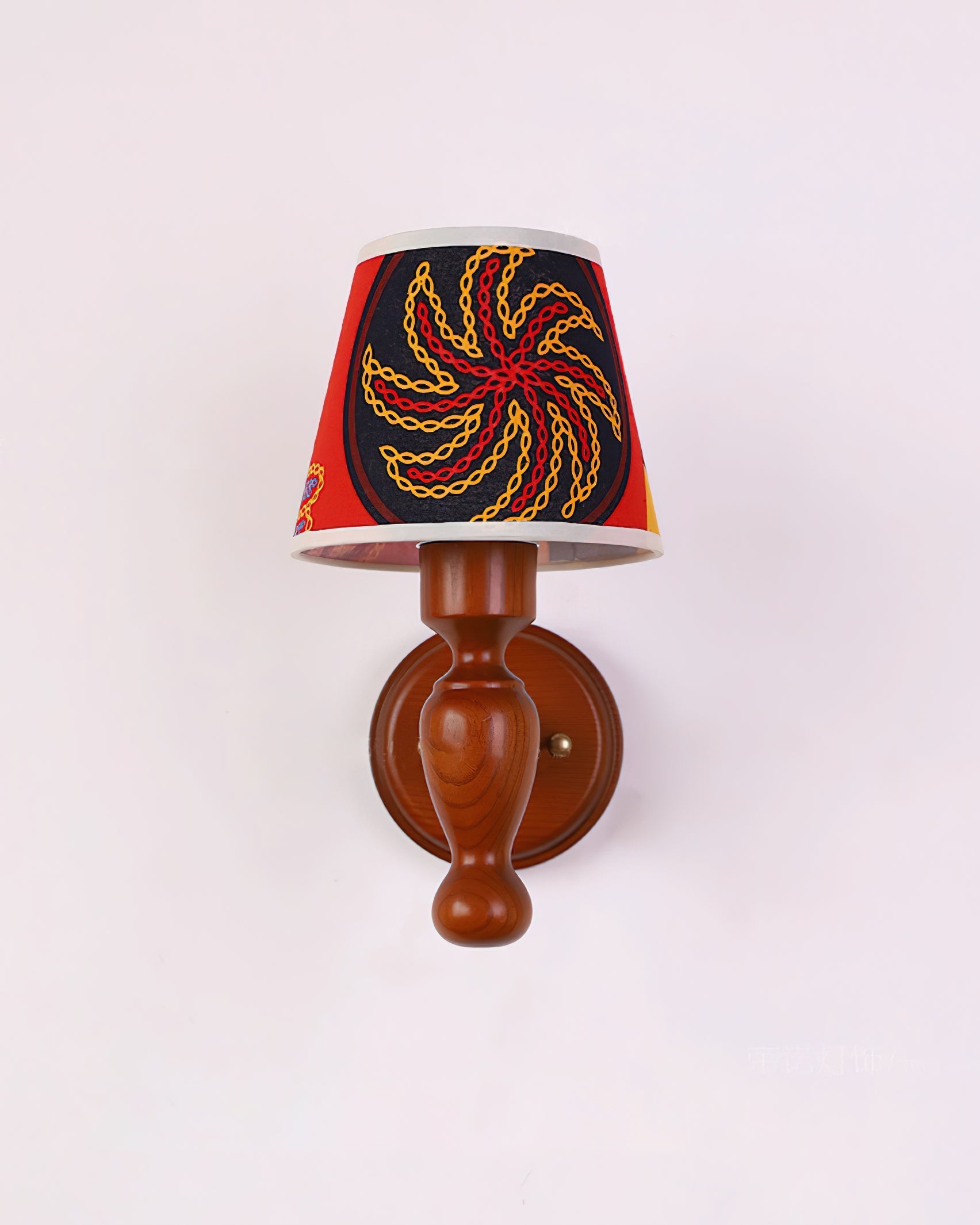 Mapleleaf Wooden Wall Lamp - Neutralighting