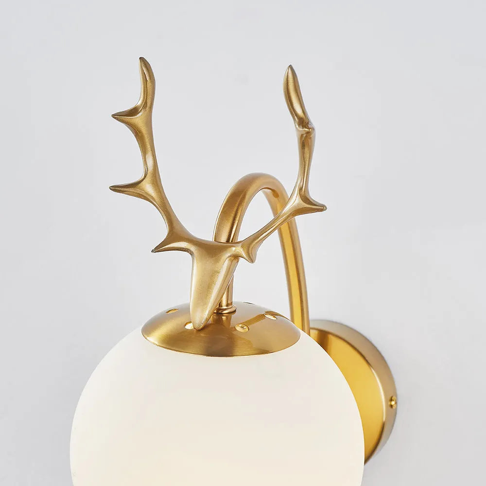 Valentina Modern Art-Deco Deer Bedside Wall Lamp, Black/Gold - Neutralighting