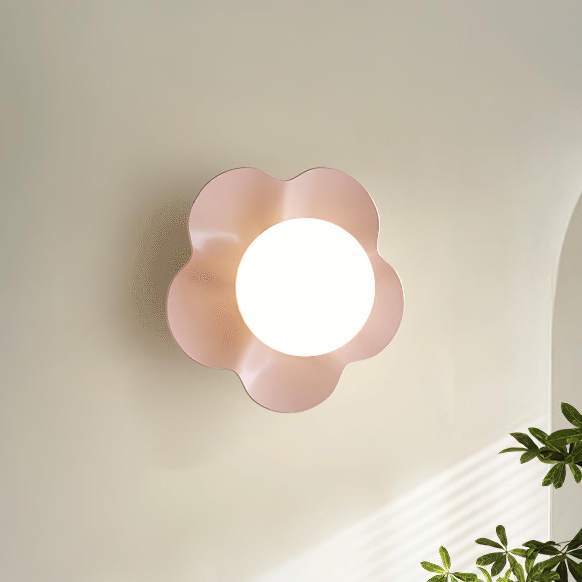 Petalia Wall Lamp - Neutralighting