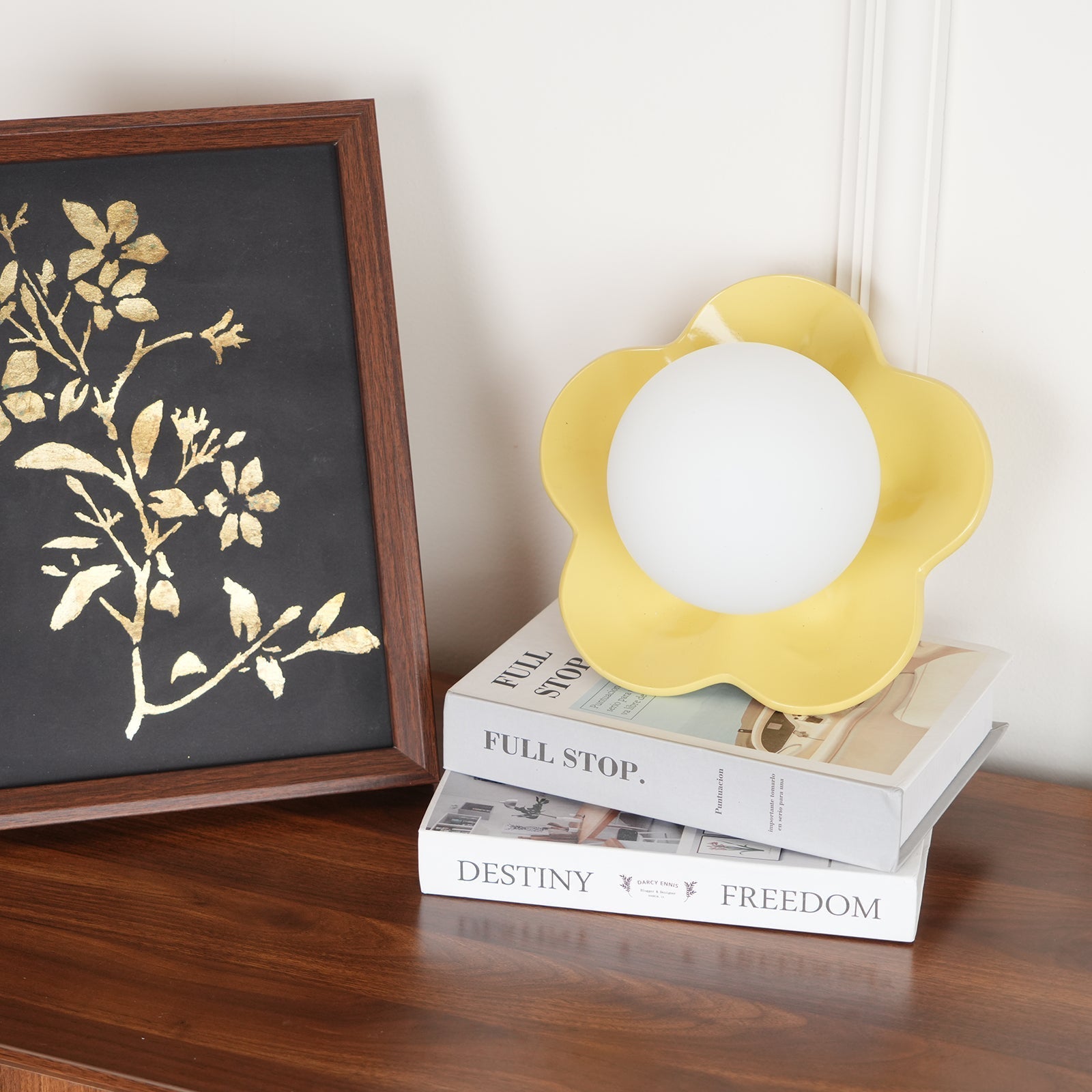 Petalia Wall Lamp - Neutralighting