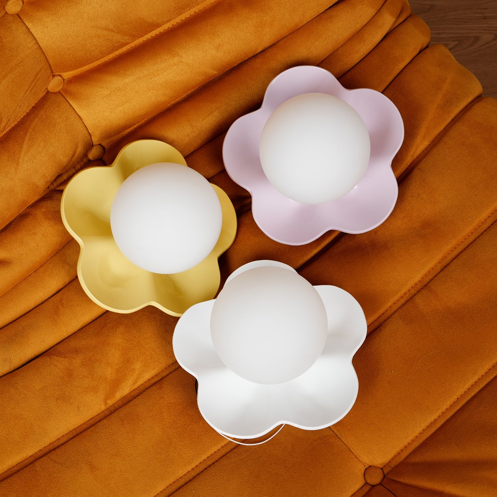 Petalia Wall Lamp - Neutralighting