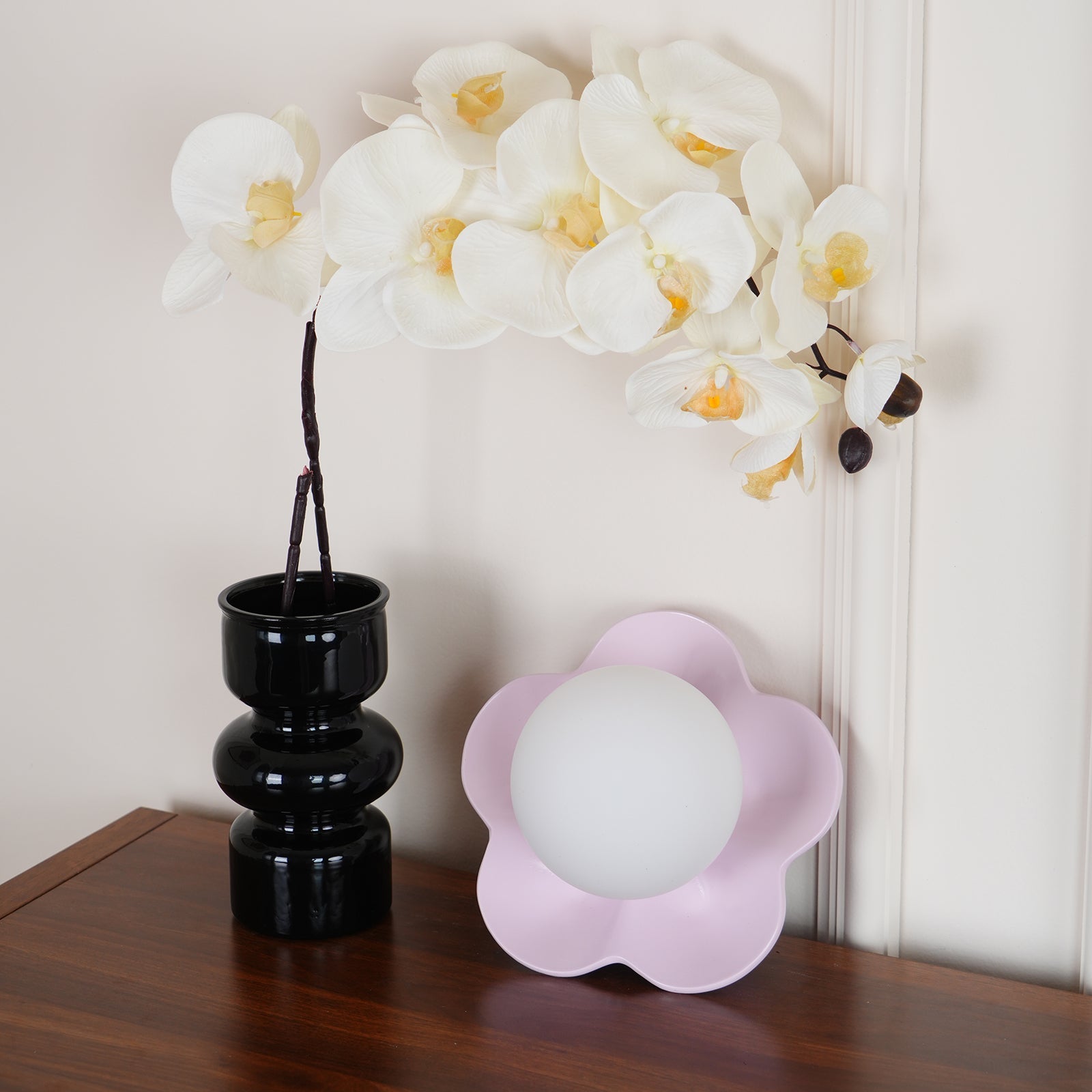 Petalia Wall Lamp - Neutralighting