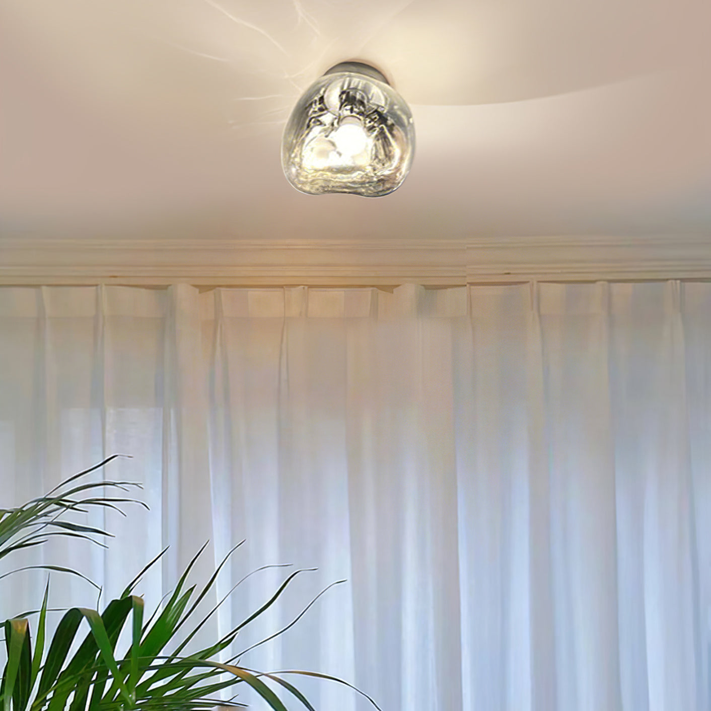 Auden Amber Glass Wall Lamp - Neutralighting