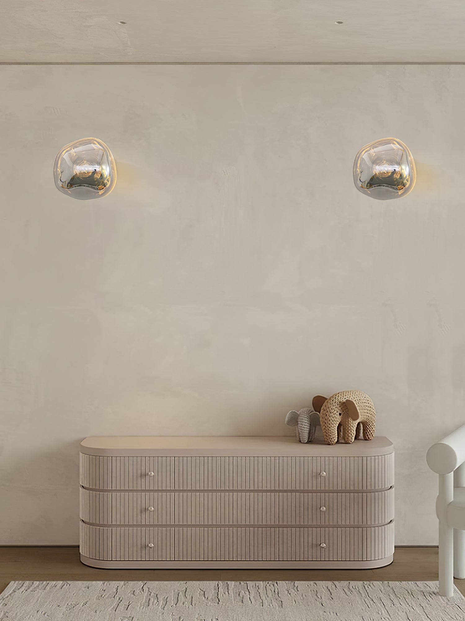 Auden Amber Glass Wall Lamp - Neutralighting