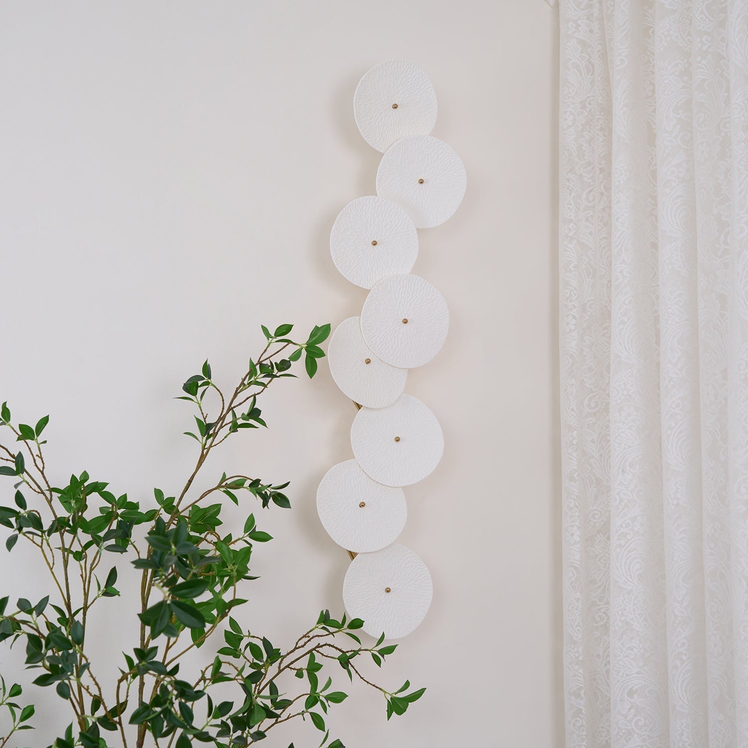 Kaivo Lotus Petal Wall Lamp - Neutralighting