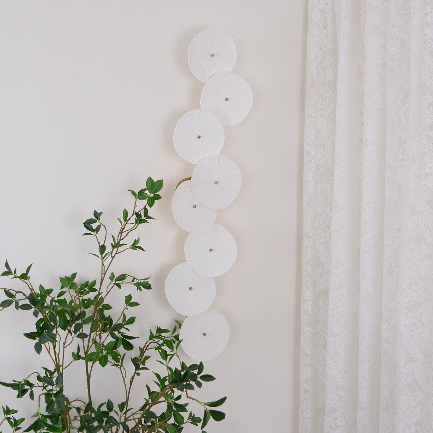 Kaivo Lotus Petal Wall Lamp - Neutralighting