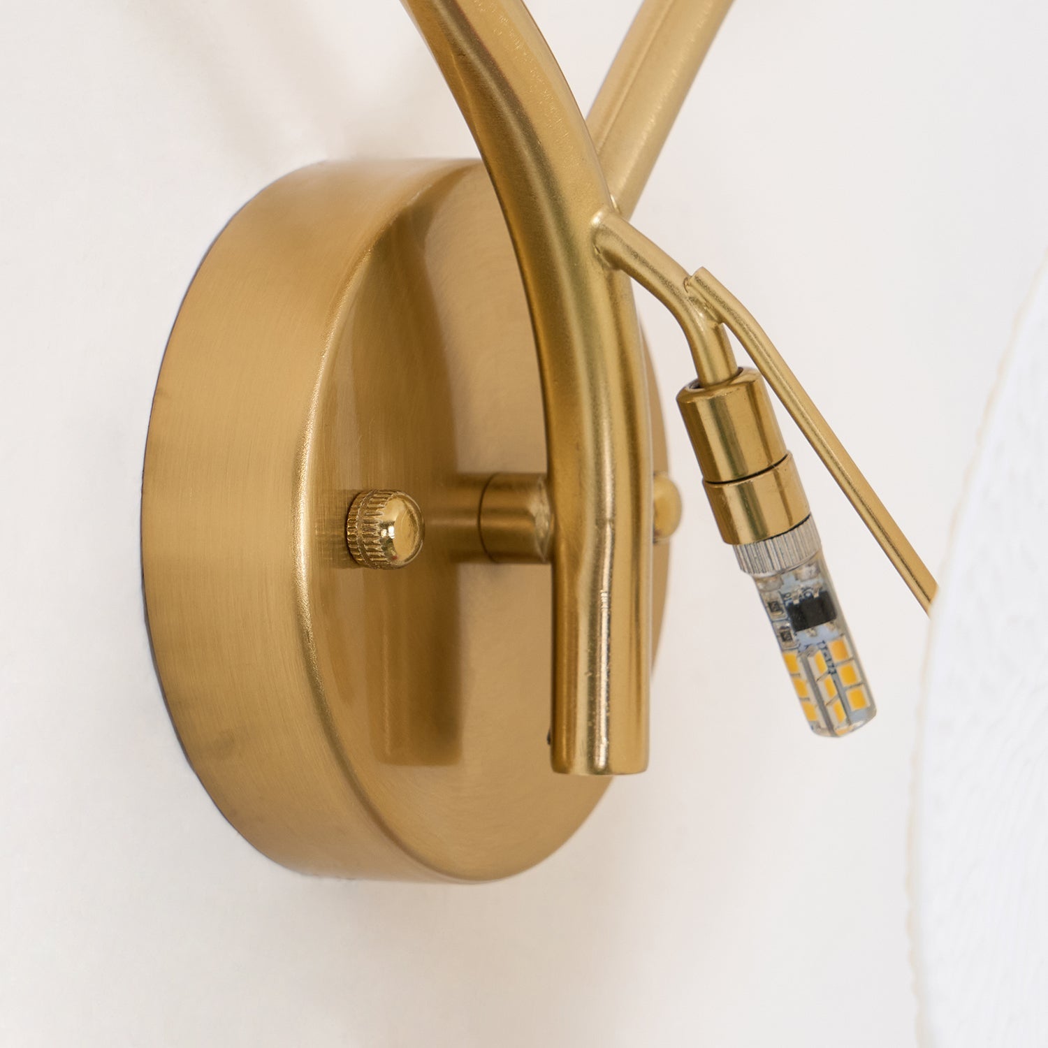 Kaivo Lotus Petal Wall Lamp - Neutralighting