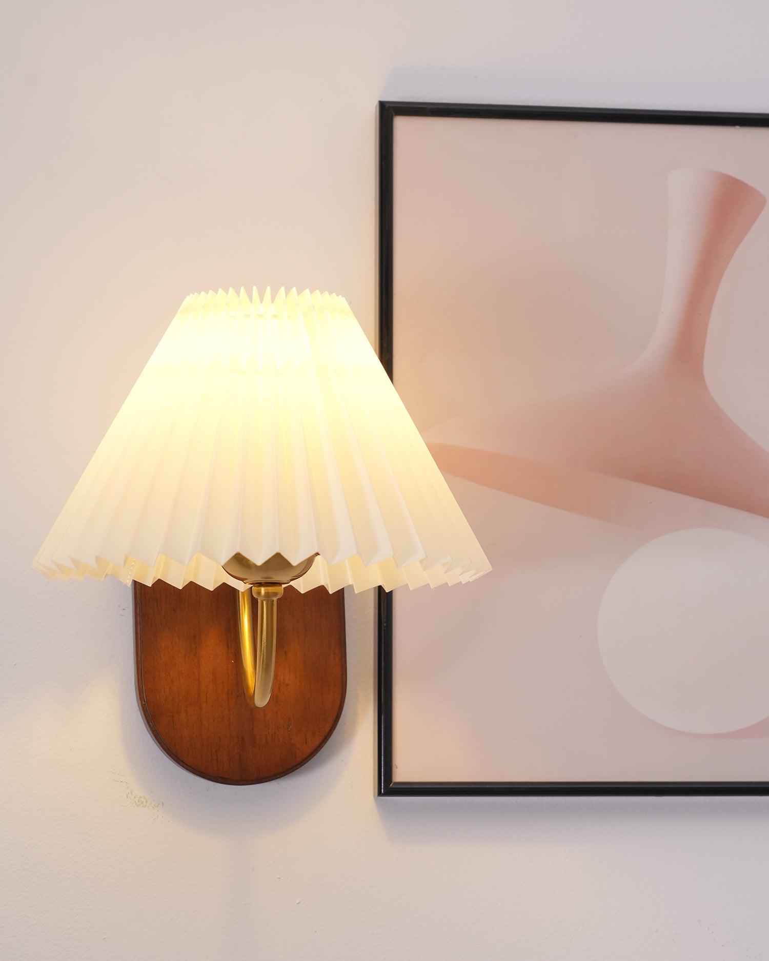 Solenne Vintage Pleated Shade Wall Lamp - Neutralighting