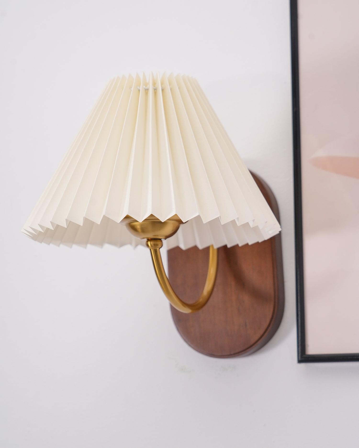 Solenne Vintage Pleated Shade Wall Lamp - Neutralighting