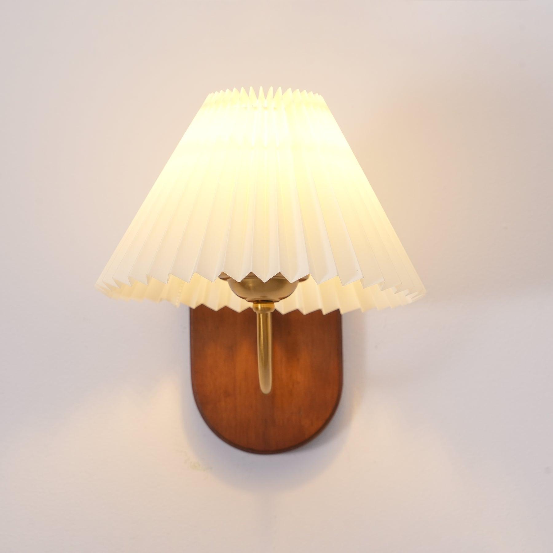 Solenne Vintage Pleated Shade Wall Lamp - Neutralighting