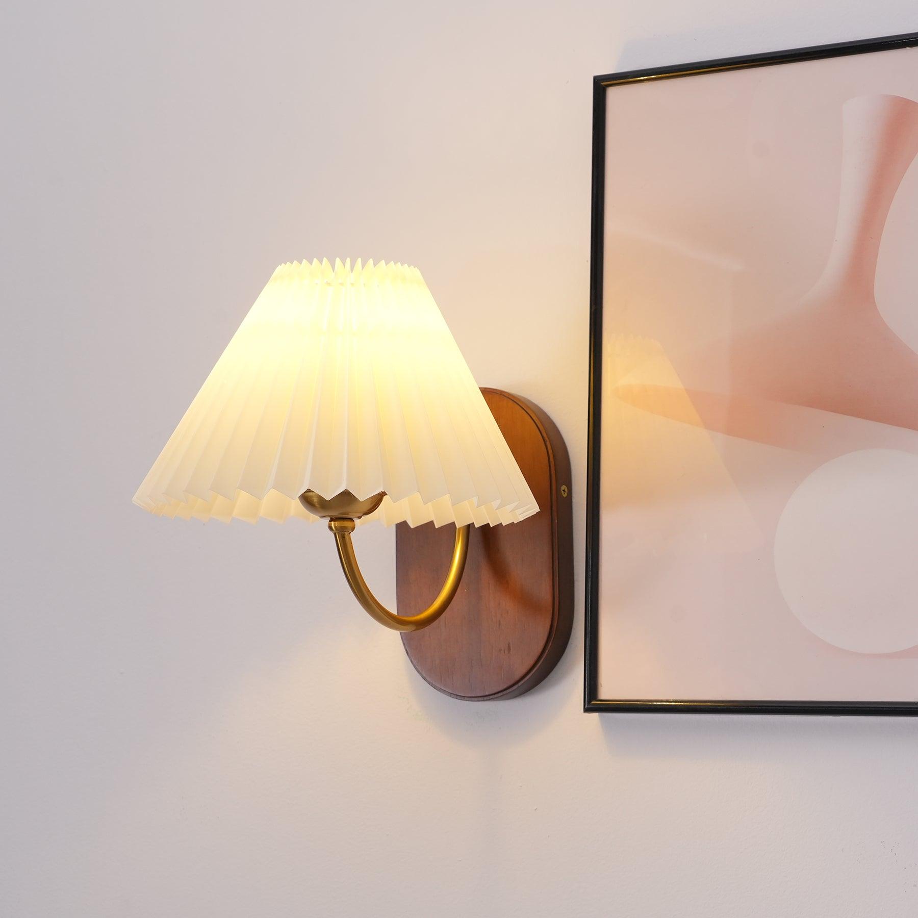 Solenne Vintage Pleated Shade Wall Lamp - Neutralighting