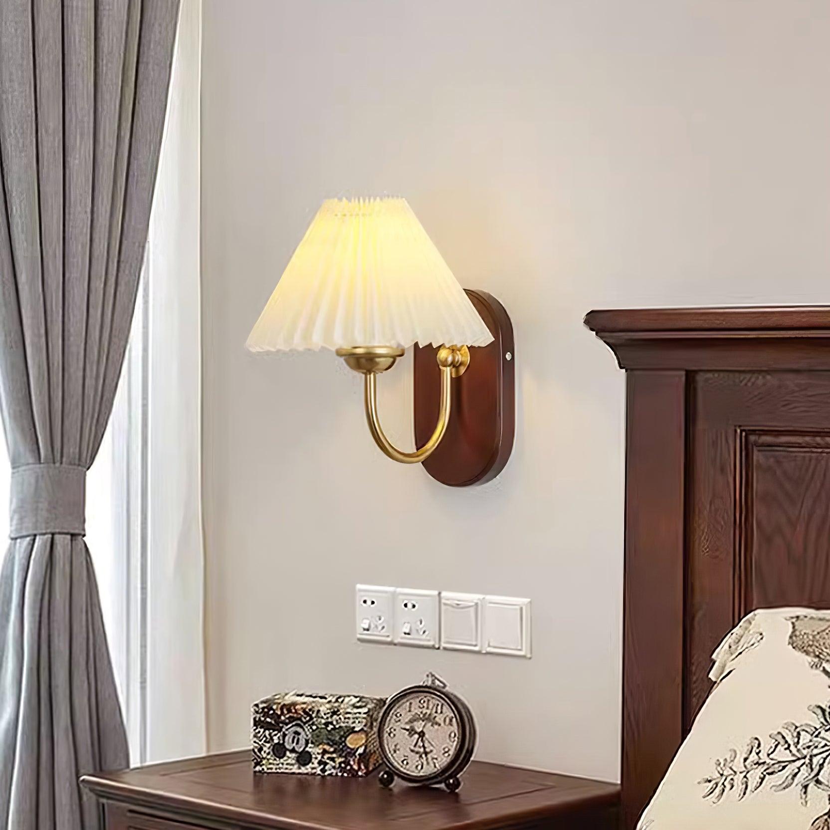Solenne Vintage Pleated Shade Wall Lamp - Neutralighting