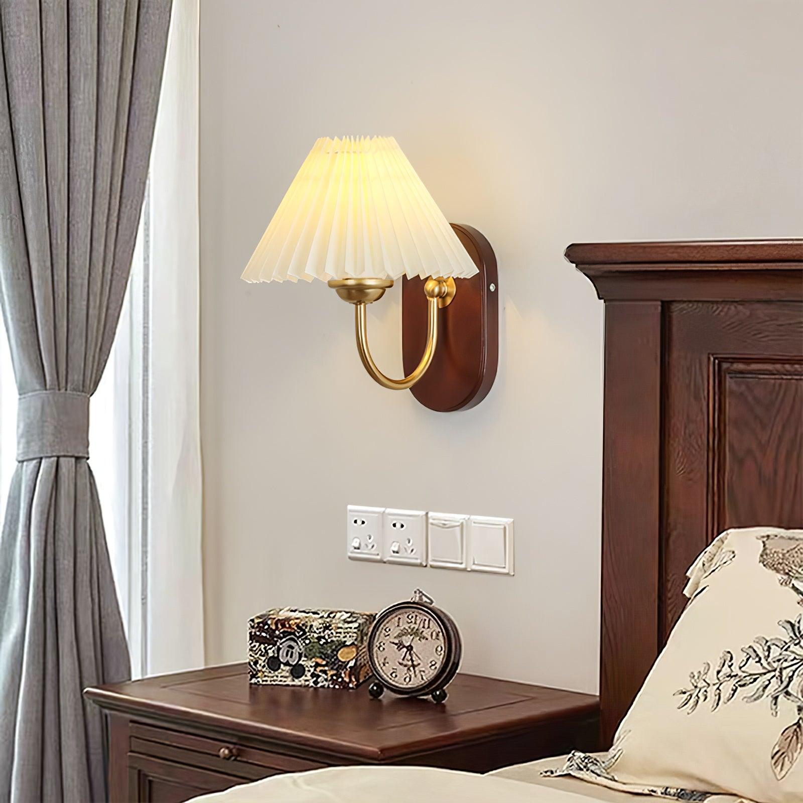 Solenne Vintage Pleated Shade Wall Lamp - Neutralighting