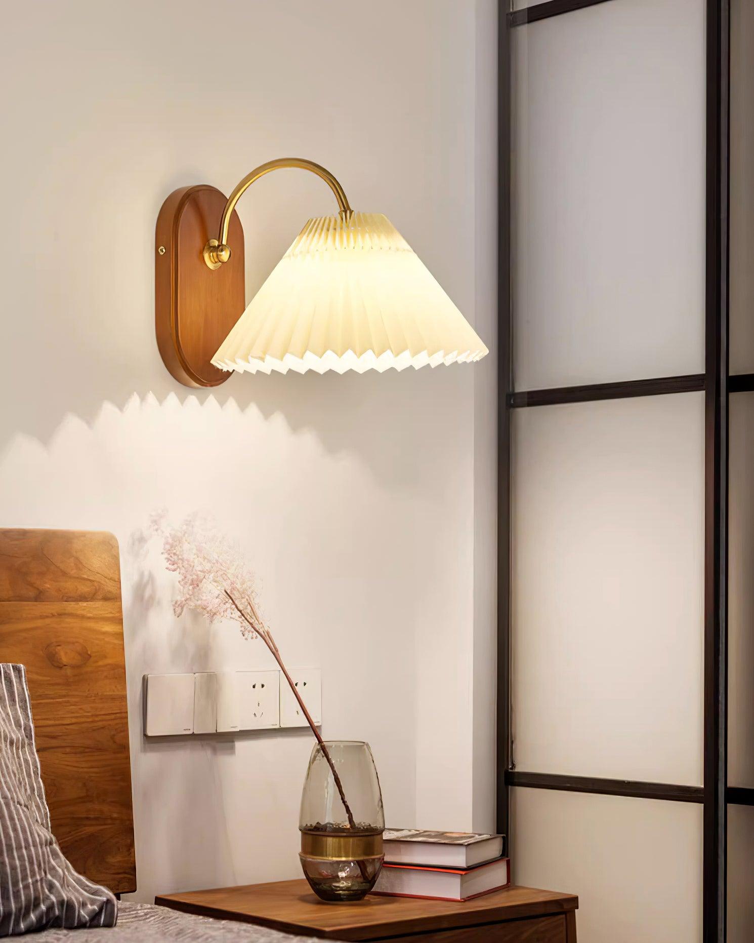 Solenne Vintage Pleated Shade Wall Lamp - Neutralighting