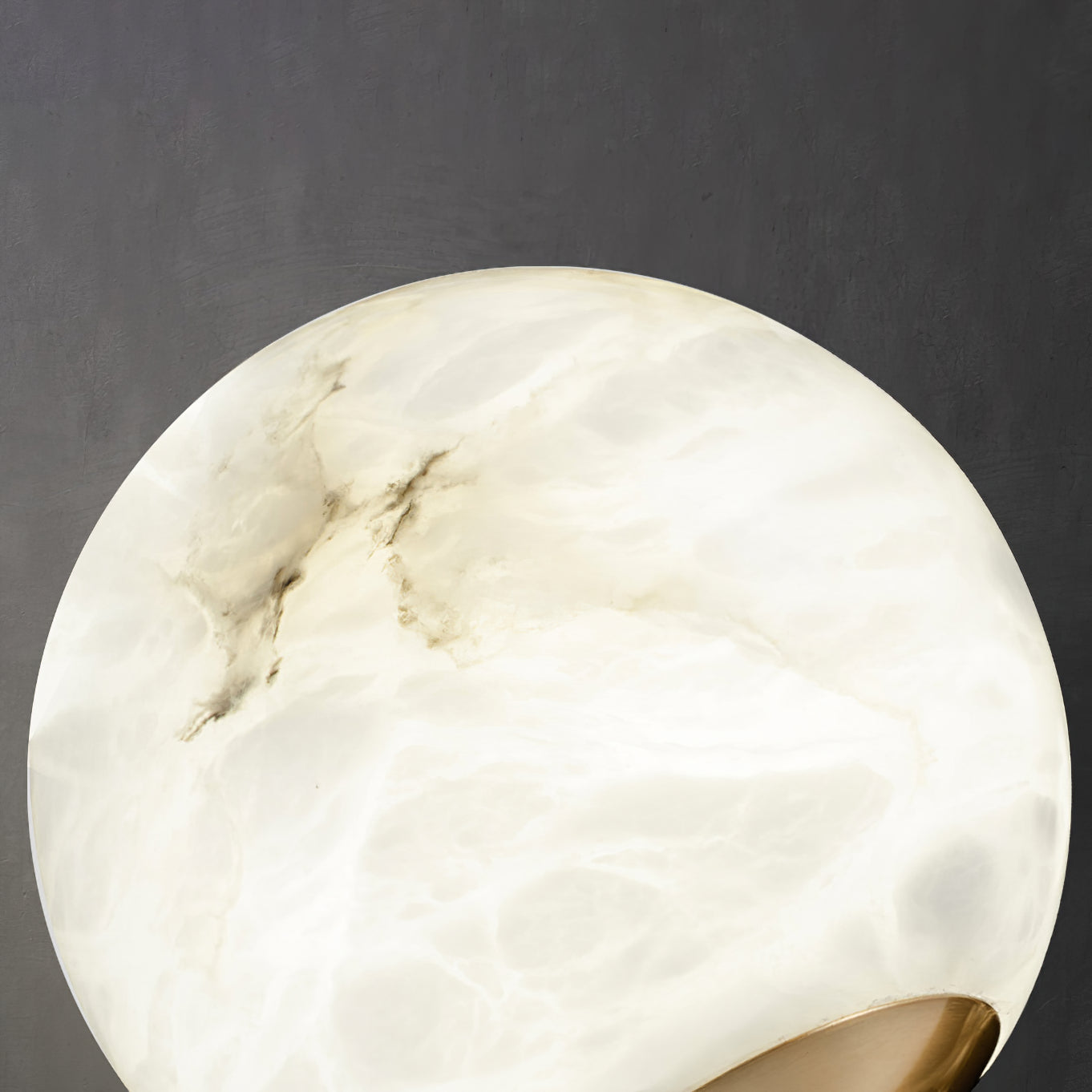 Erich Chandelier Alabaster Globe Elegance - Neutralighting