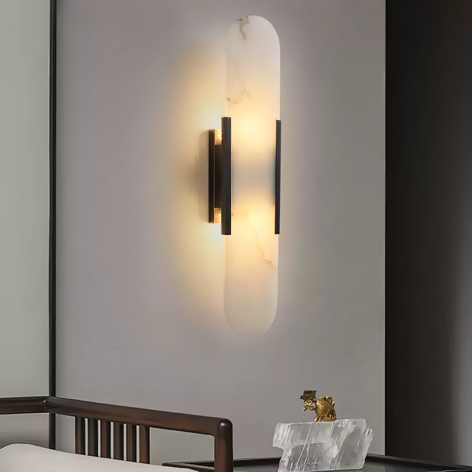 Veo Luxury Alabaster Wall Lamp