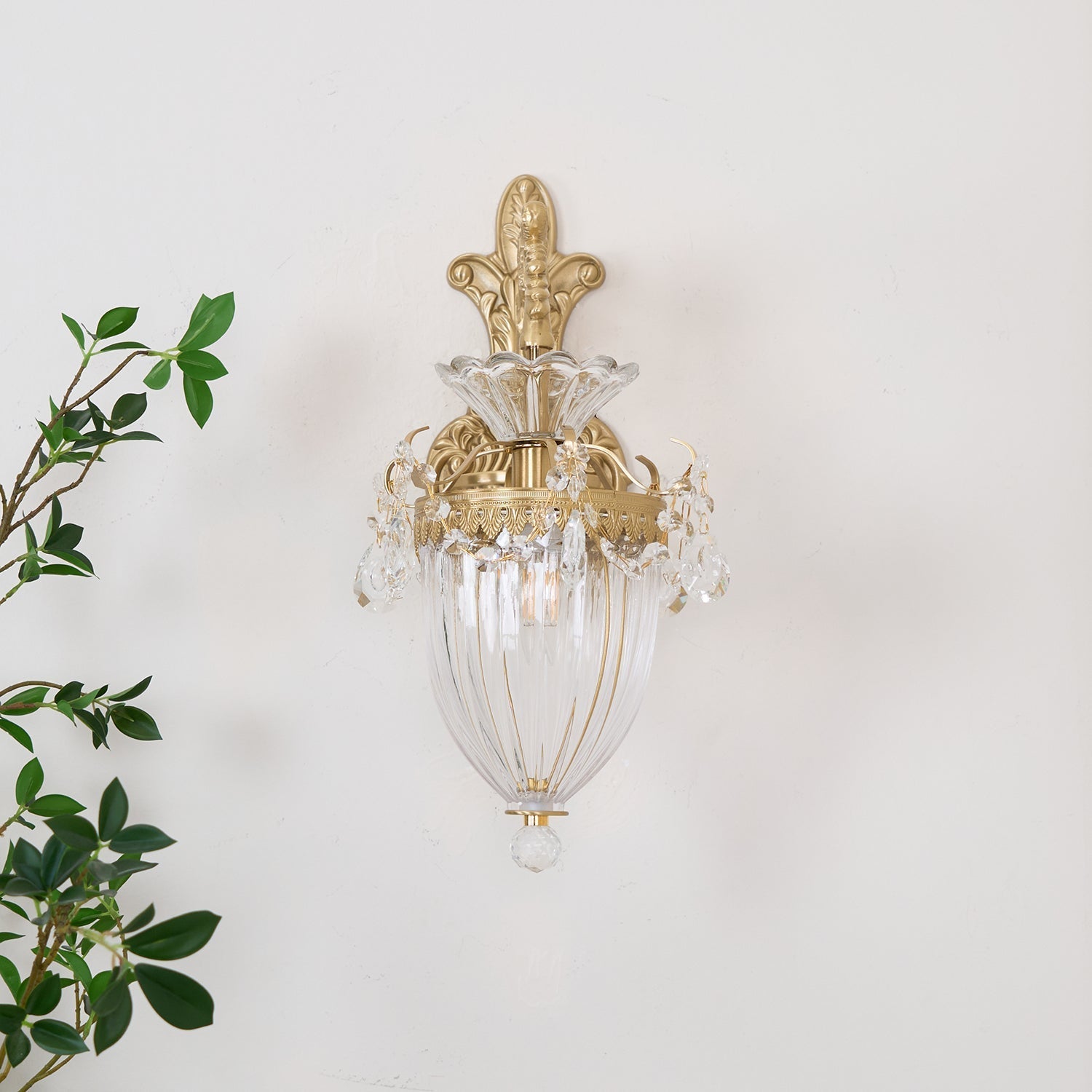 Elosia Gold Double Wall Lamp - Neutralighting
