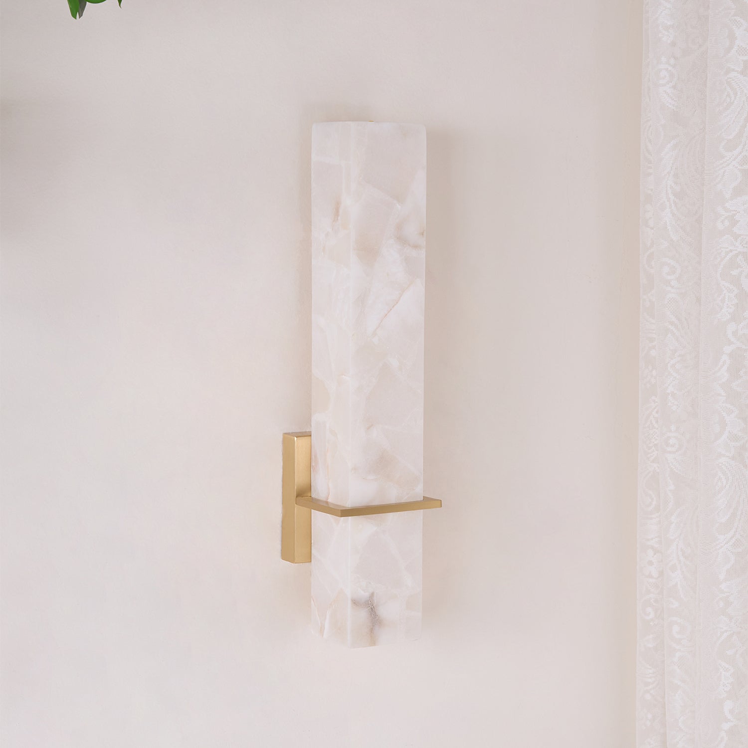 Ritta Wall Lamp White Alabaster Brass Modern Cuboid - Neutralighting