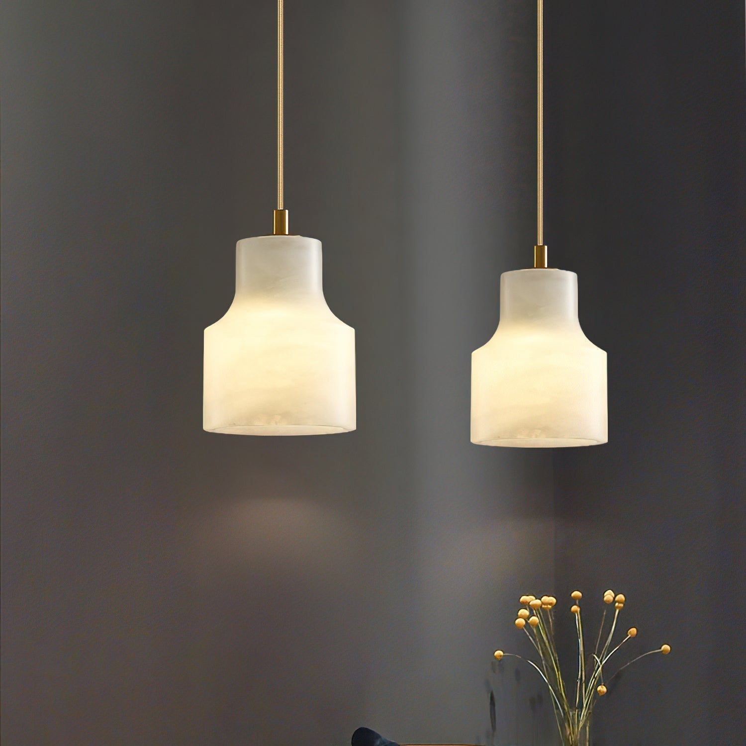 Ritta Alabaster Pendant Light Brass Luxurious - Neutralighting
