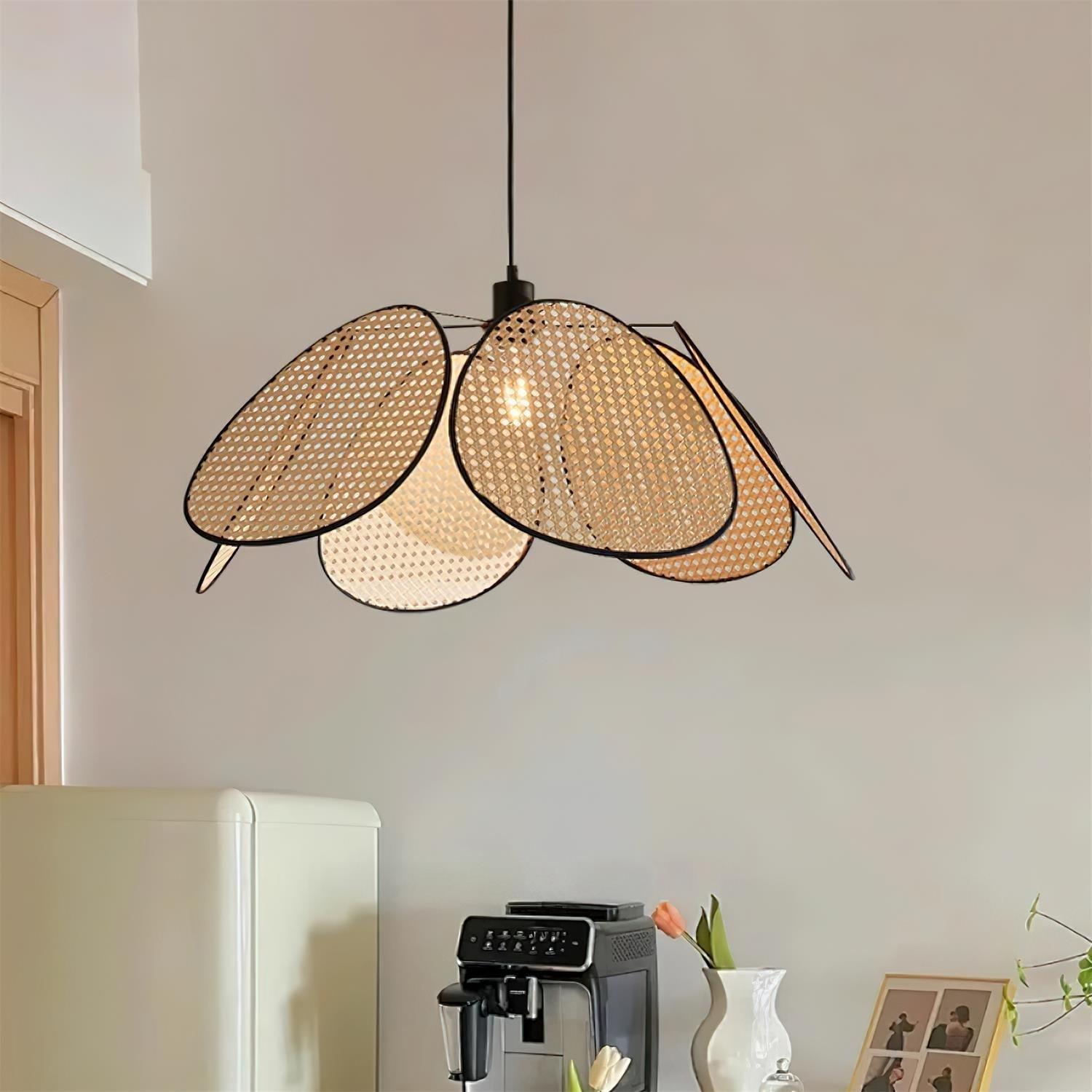 Chandelier with Rattan Petals and Metal Frame Ambient Bohemian - Neutralighting