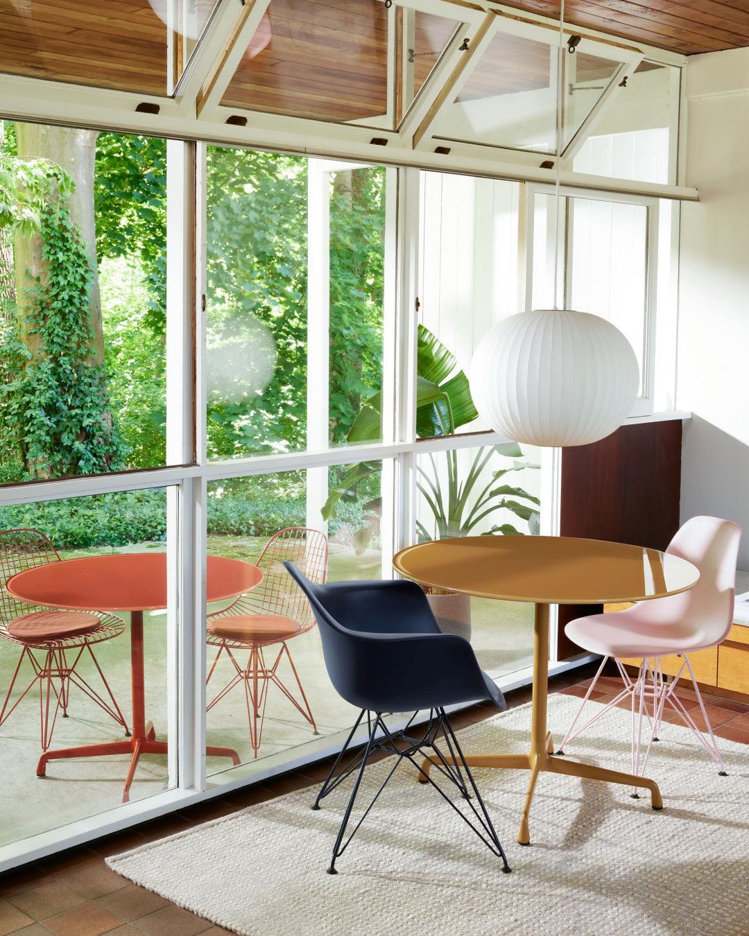 Alvaris White Modern Pendant Light - Neutralighting