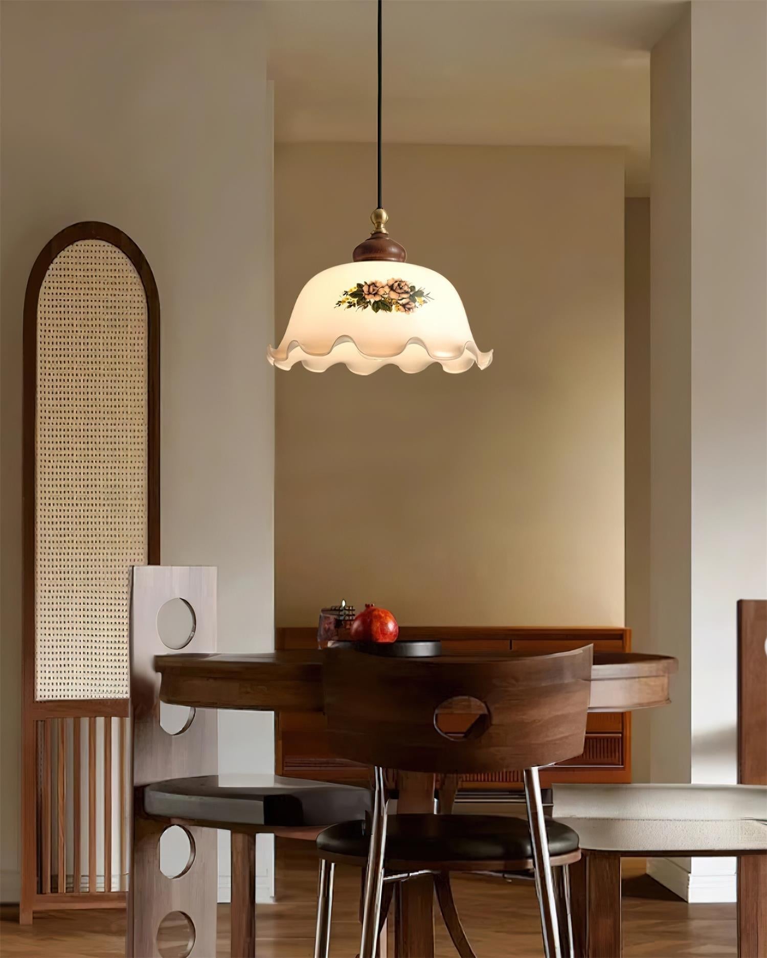 Belvia Vintage Floral Glass Pendant Light - Neutralighting