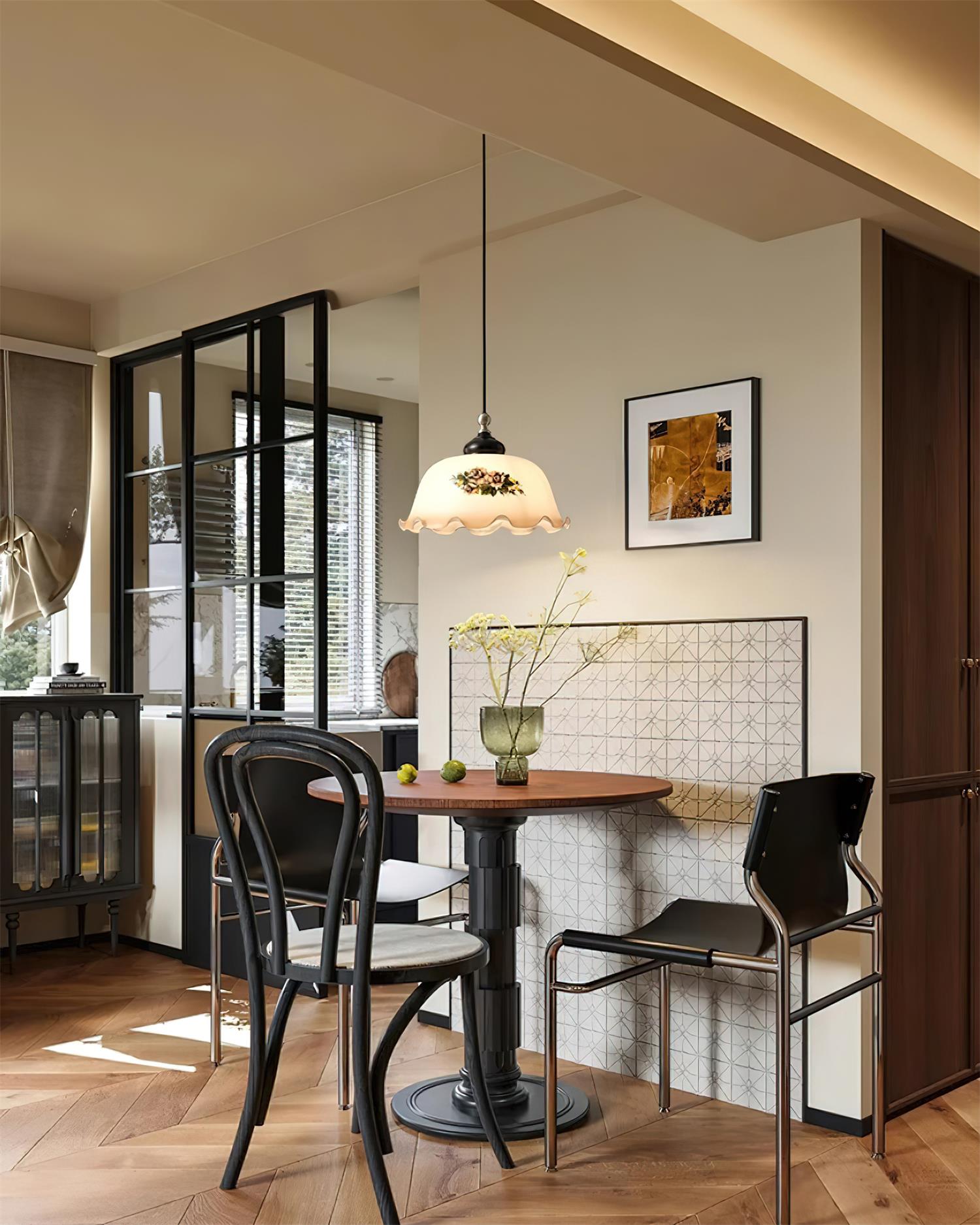 Belvia Vintage Floral Glass Pendant Light - Neutralighting