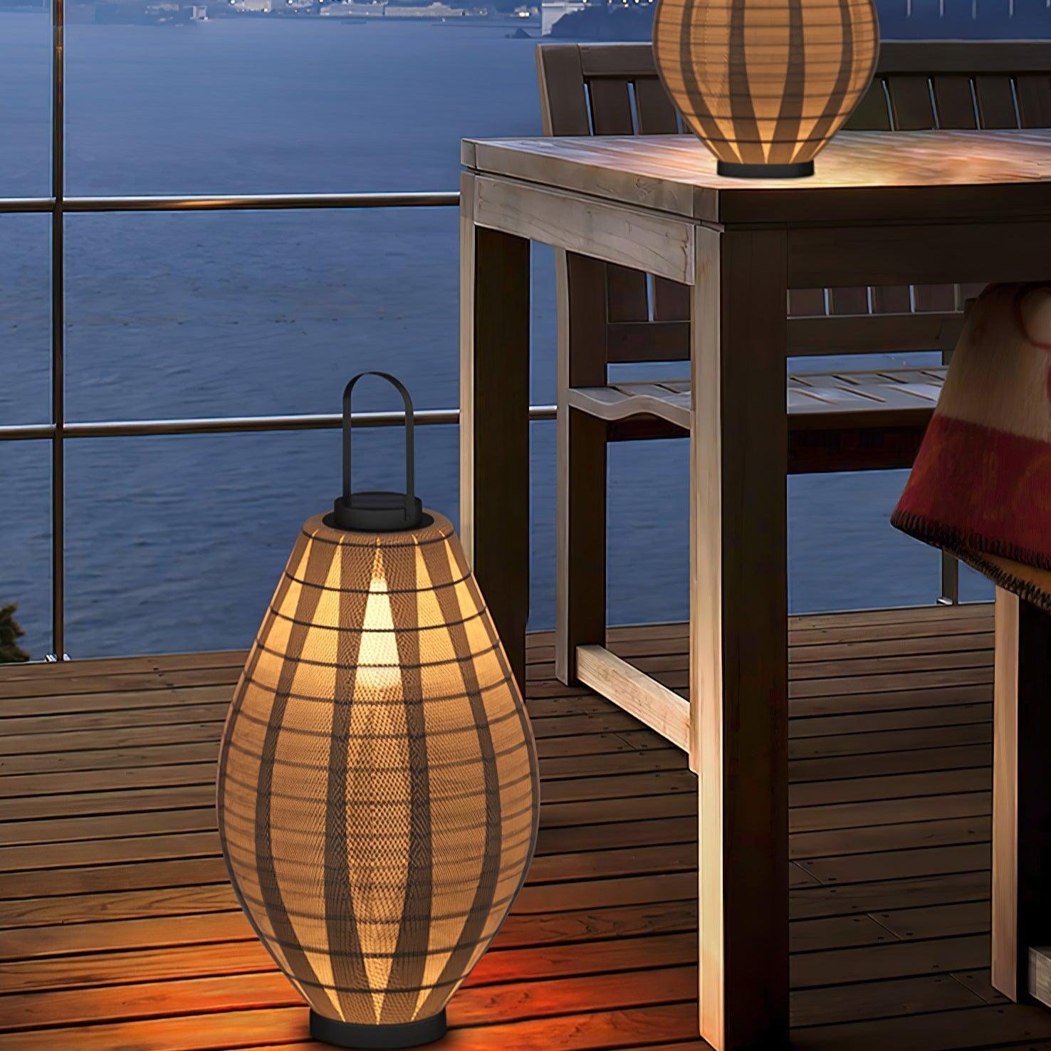 Ray Mesh Beacon Outdoor Lamp - Neutralighting