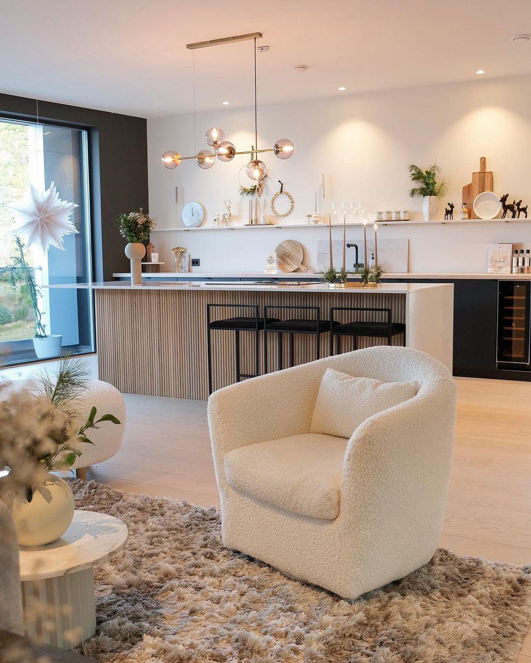 Valentina Industrial Long Linear Metal Hanging Bubble Multi Clear Glass Bulb Bedroom Pendant Light Brass/Black - Neutralighting