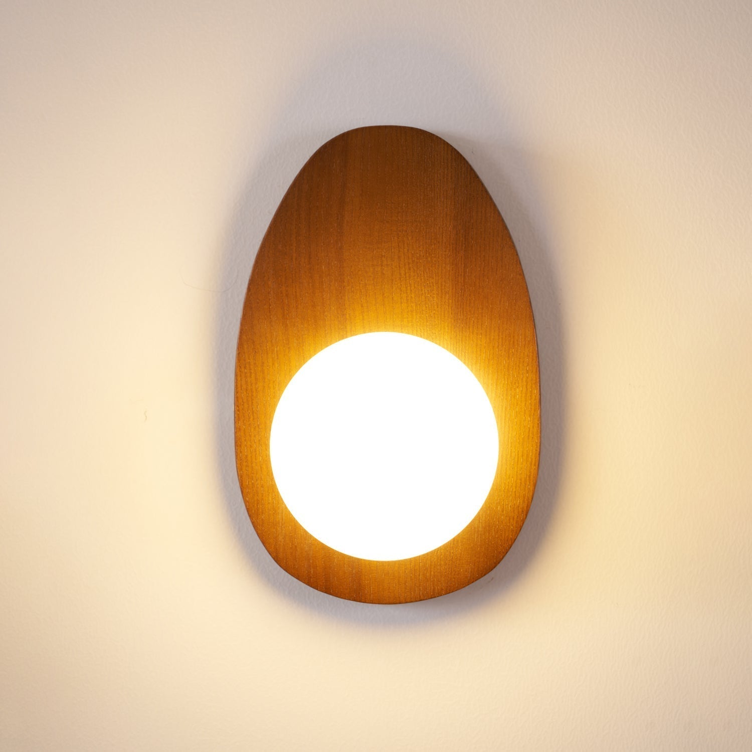 Ralk Pebble Glow Wall Lamp - Neutralighting