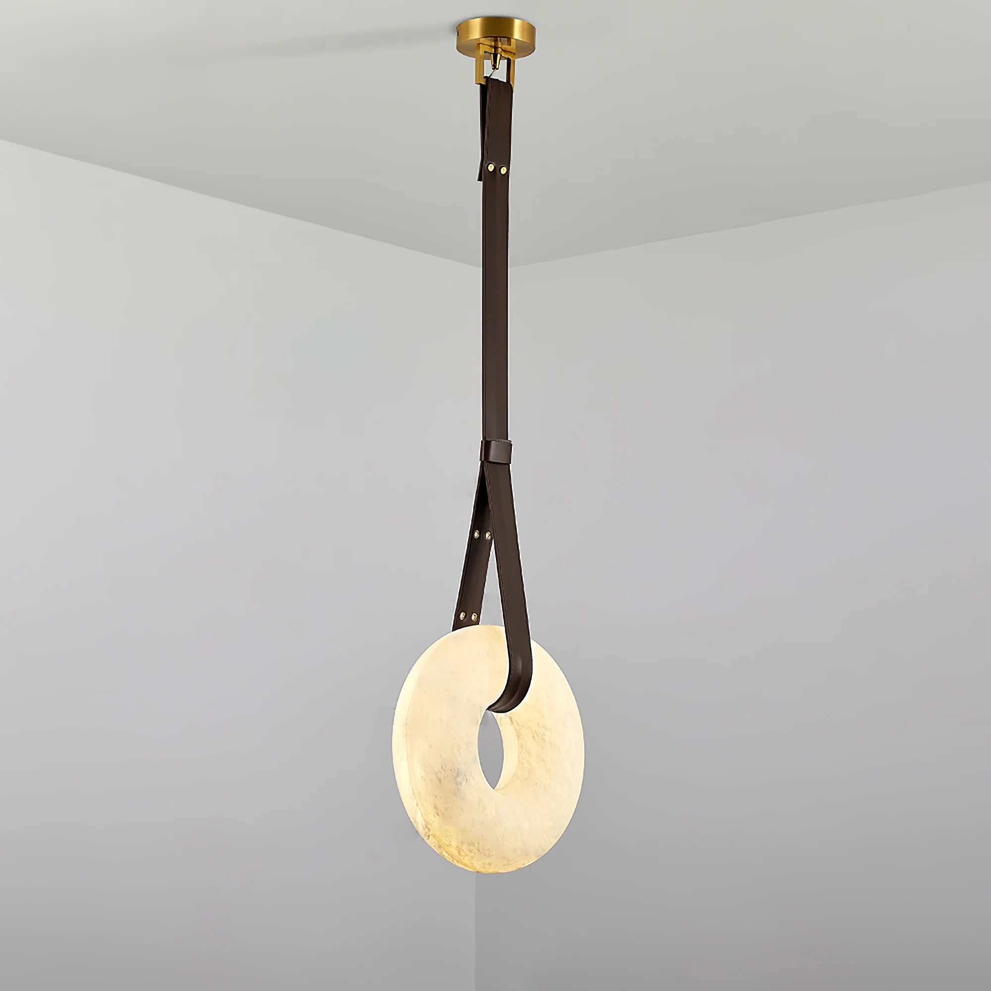 Étoile Pendant Light Chandelier Alabaster Ring Triple Leather - Neutralighting