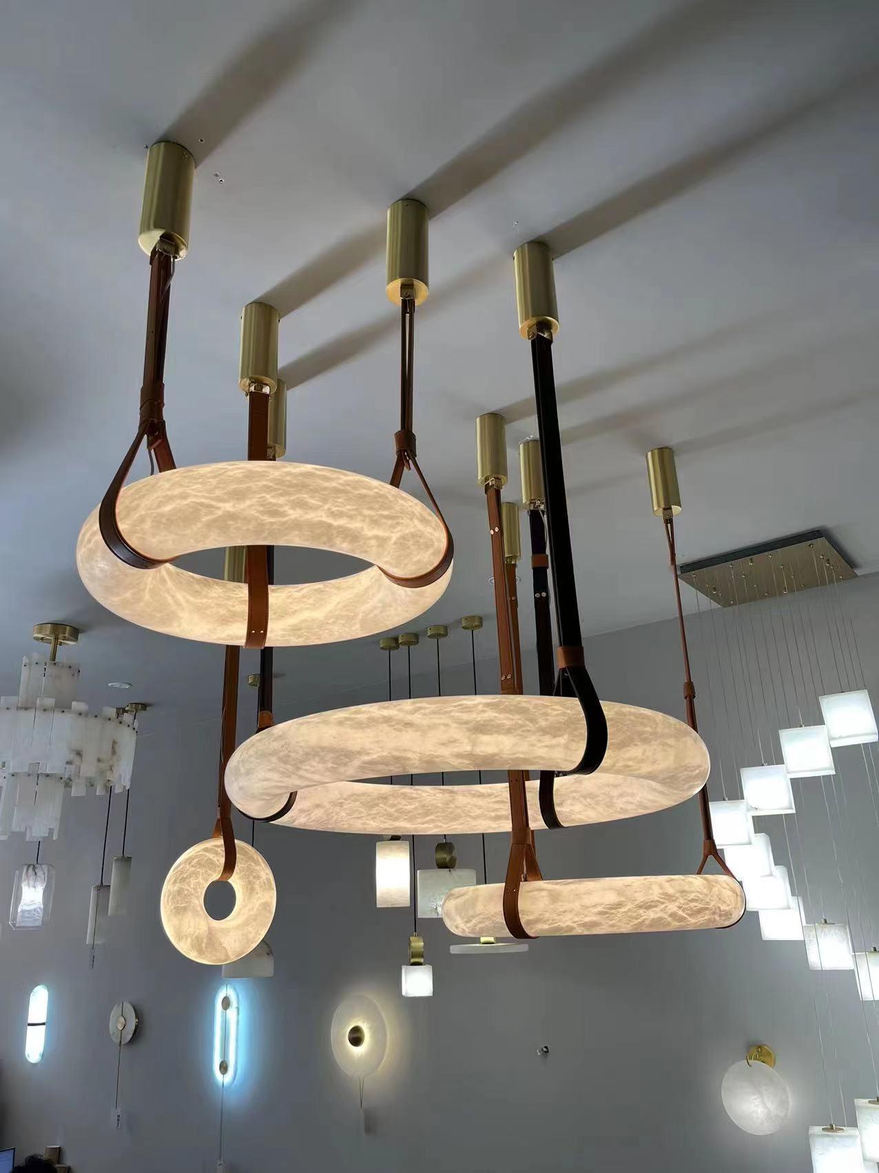 Étoile Pendant Light Chandelier Alabaster Ring Triple Leather - Neutralighting