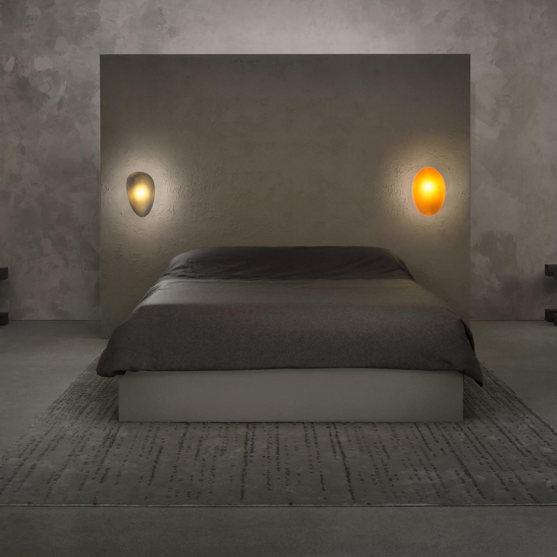 Ruvin Bubble Glass Wall Lamp - Neutralighting