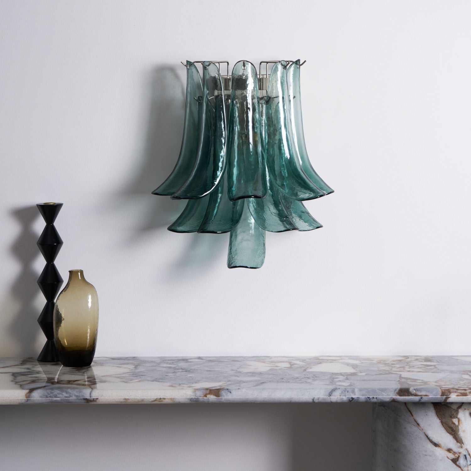Aurora Wall Light Petal Shaped Glass Vintage Artistic - Neutralighting