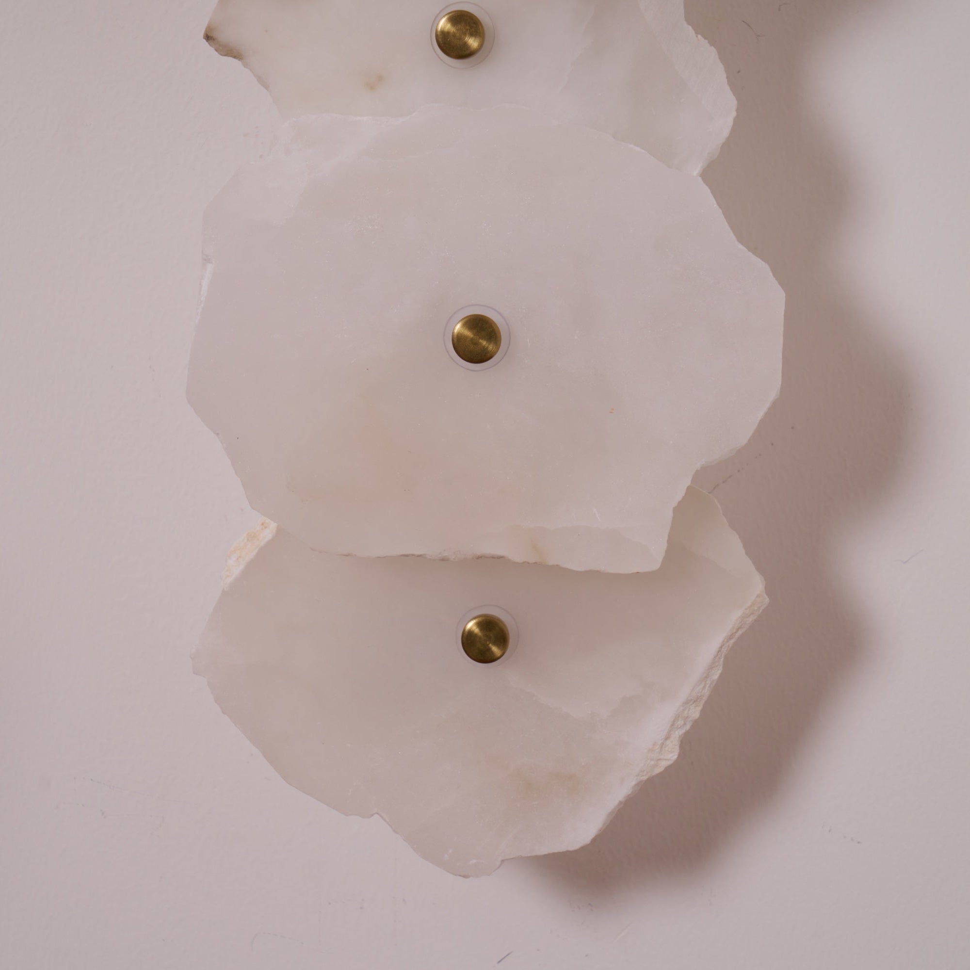 Cevra Alabaster Flower Wall Lamp - Neutralighting