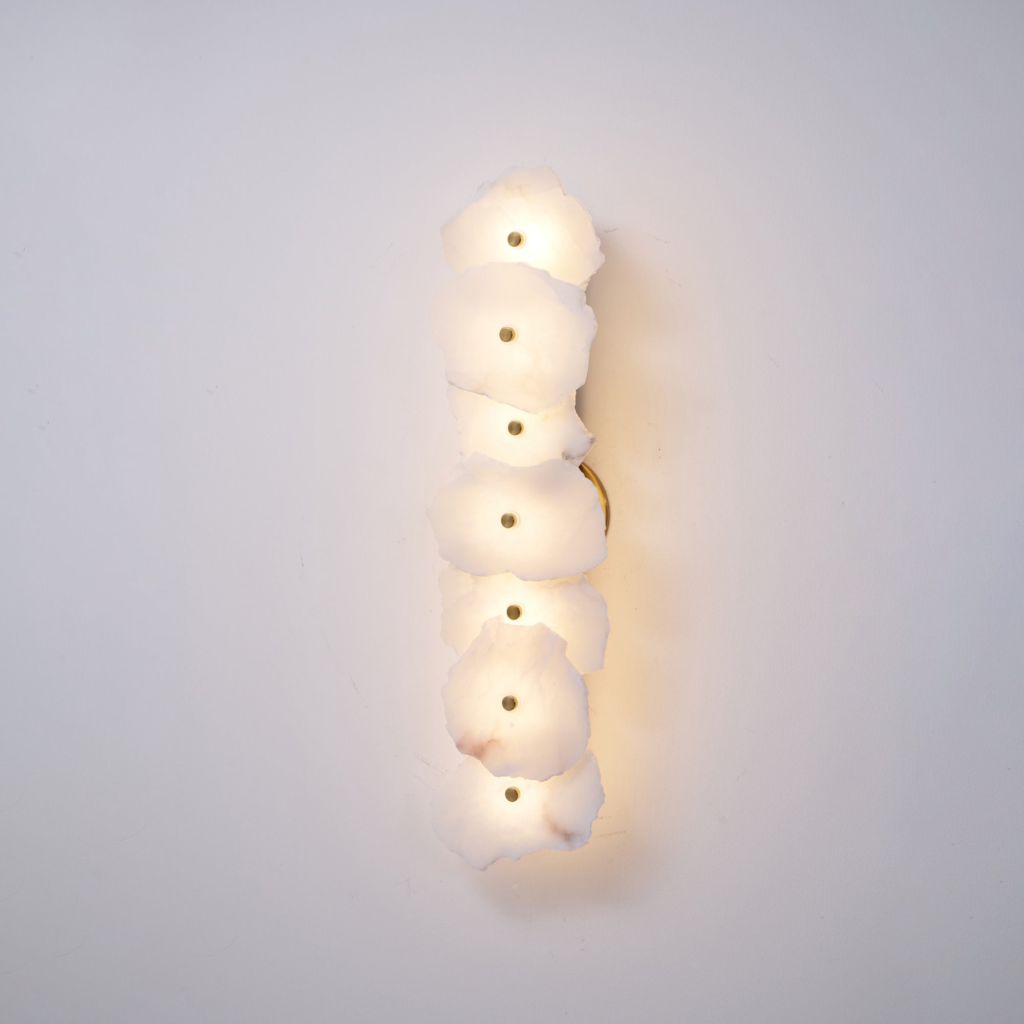 Cevra Alabaster Flower Wall Lamp - Neutralighting