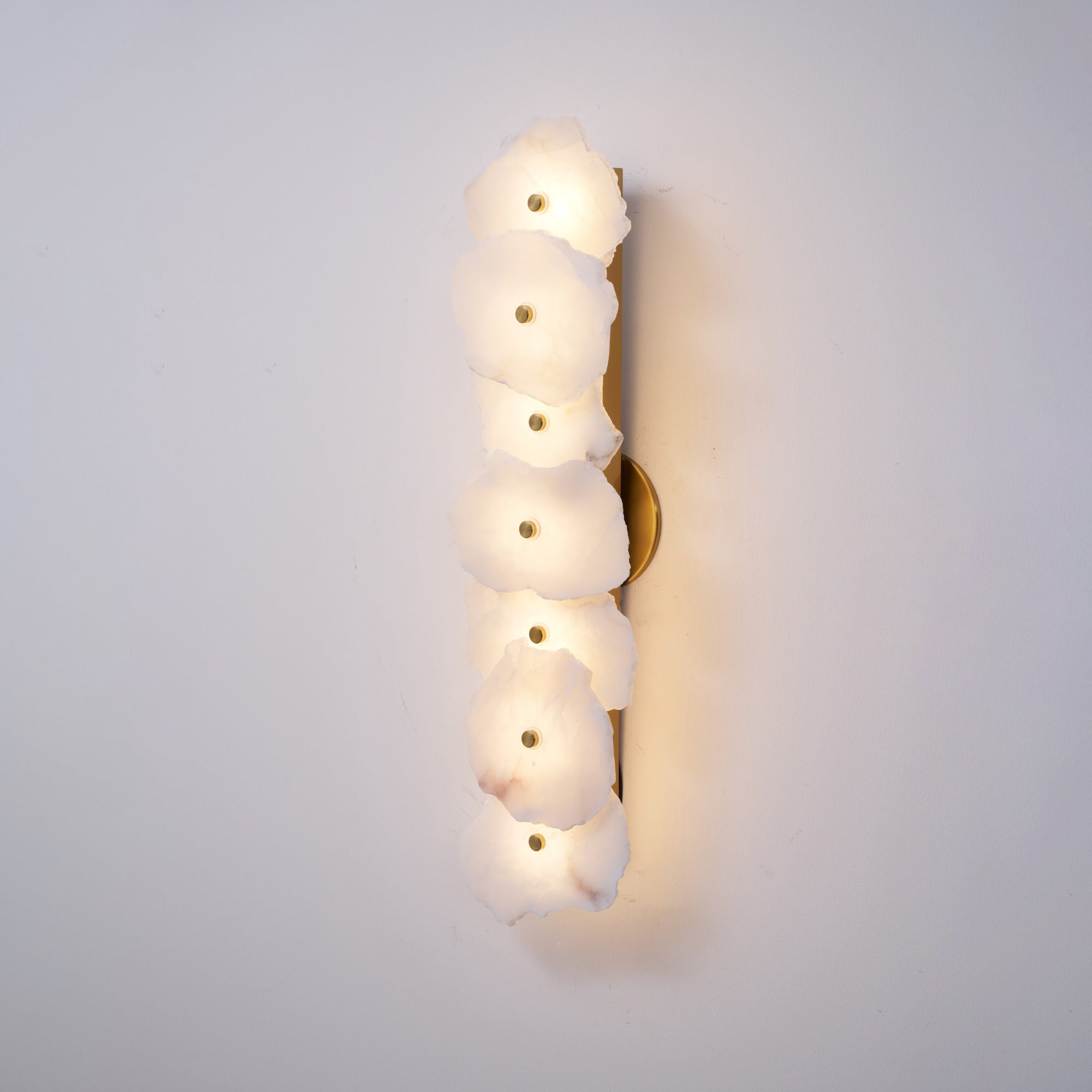 Cevra Alabaster Flower Wall Lamp - Neutralighting
