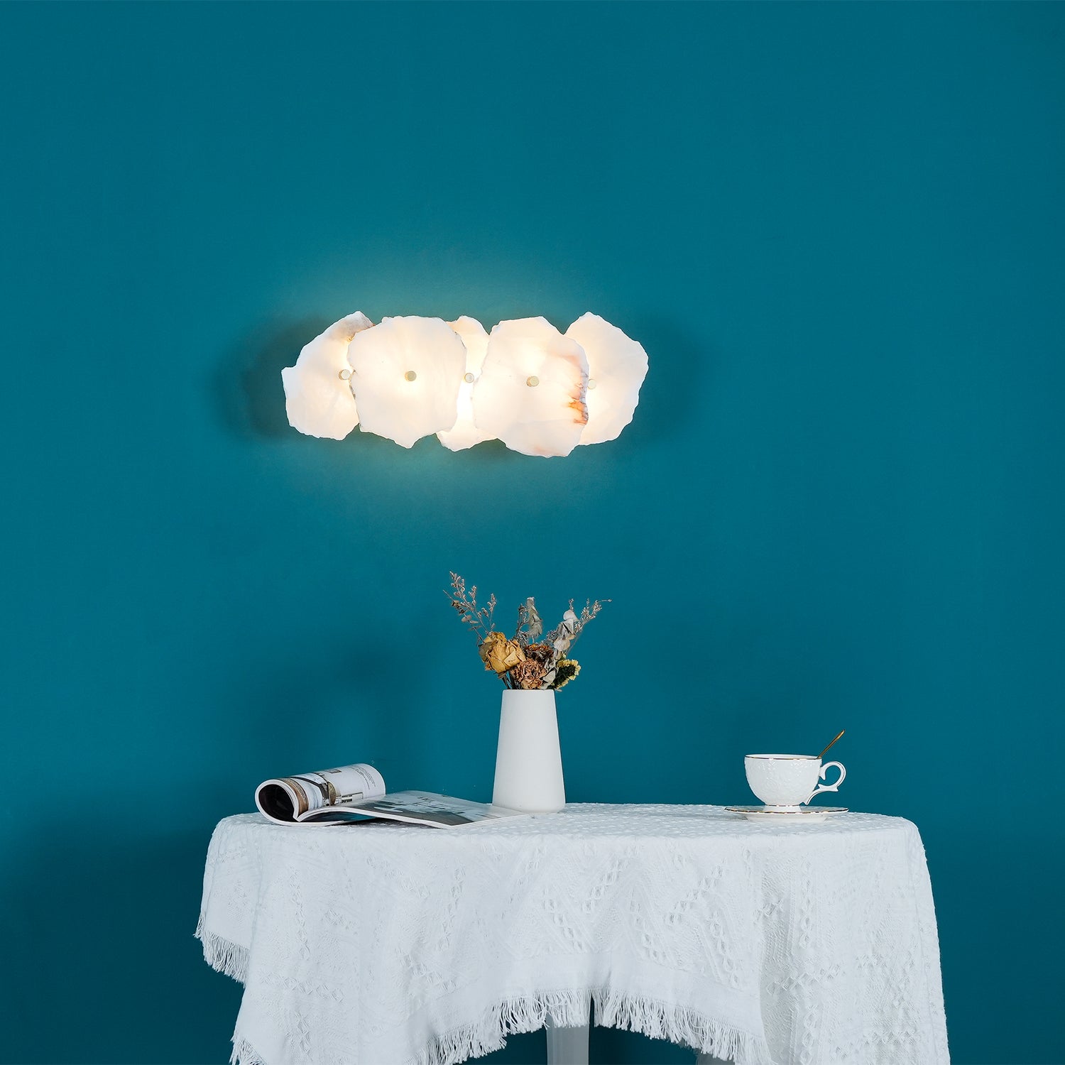 Cevra Alabaster Flower Wall Lamp - Neutralighting