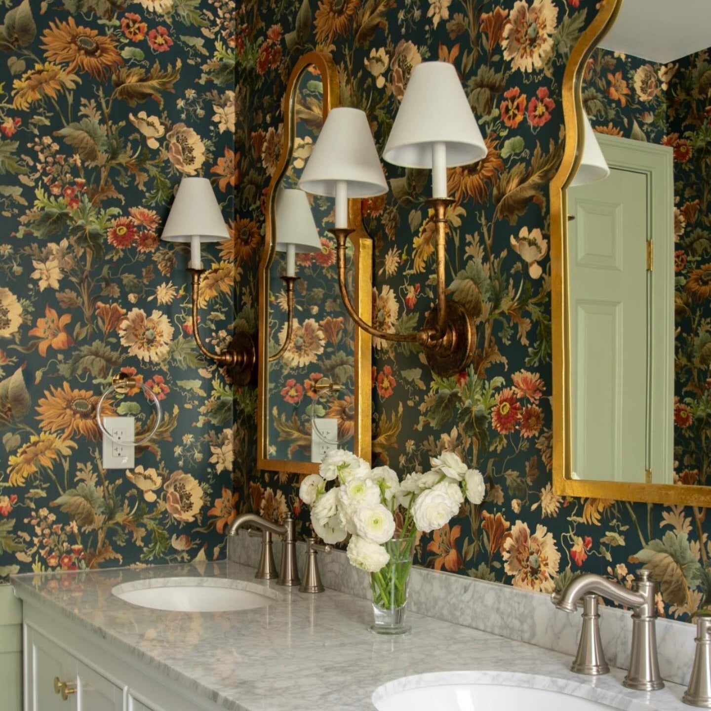 Vivienne Wall Lamp Fabric - Neutralighting