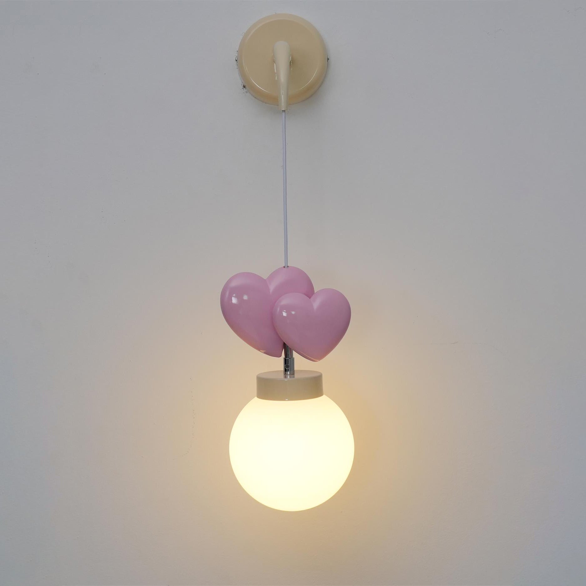 Wall Lamp Resin Heart Cluster Glass Globe Metal Mount Romantic - Neutralighting