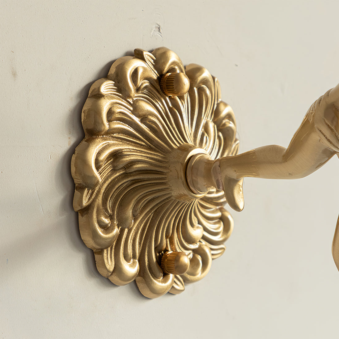 Arque Glass Rose Wall Lamp - Neutralighting