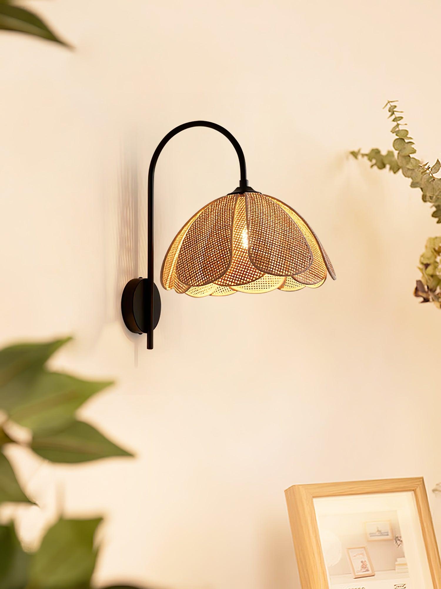 Edria Petal-Shaped Rattan Wall Lamp - Neutralighting